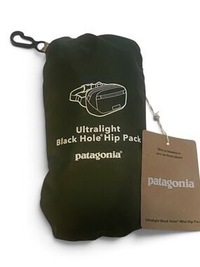 Patagonia Ultralight Black Hole 1L 
Mini Hip Pack 49447 Belt Bag Fanny Hiking